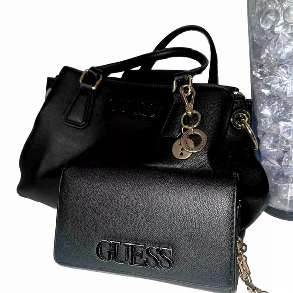 medium black and gold purse with wallet. - Picture 4 of 4